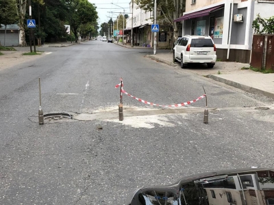 Сухумские улицы бесплатно залатали