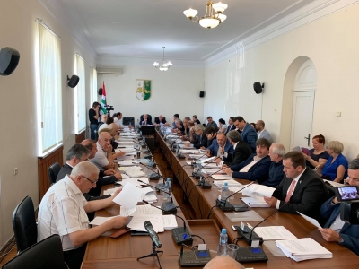 6 из 17: прерванное заседание сессии парламента